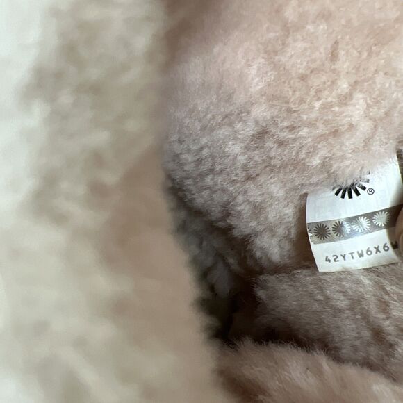 Girls UGG Boots Bailey Bow Baby Pink Suede Wool Coquette Rare Collectors Sz 3 - Picture 14 of 16